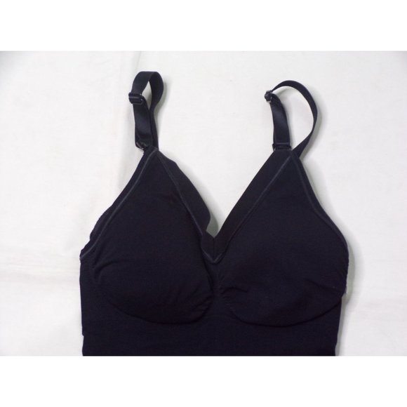 INGRID & ISABEL Nursing Seamless Shaping Tank Top Black Small NEW - Picture 3 of 6